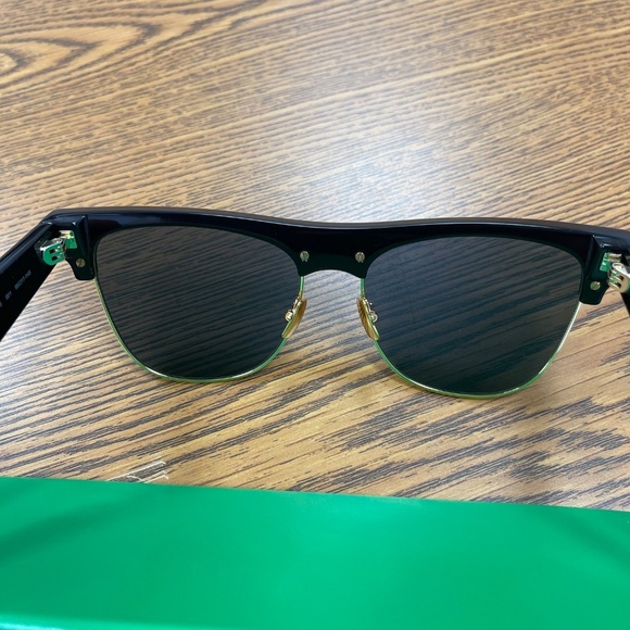 Bottega Veneta BV1003S Sunglasses, Black/Grey - NWT NEW BOTTEGA VENETA BV1003S 001 SQUARE BLACK GREY UNISEX  main image 2